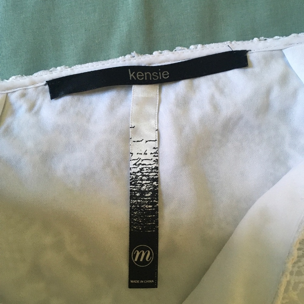 White lace skirt - Picture 5 of 5